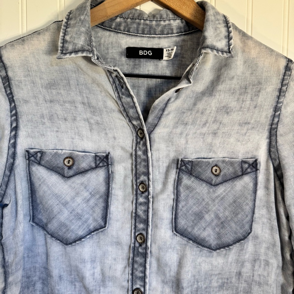 Urban Outfitters BDG Nelly Plaid Women’s Button-Down Faded Blue Wash Shirt XS - Picture 4 of 13